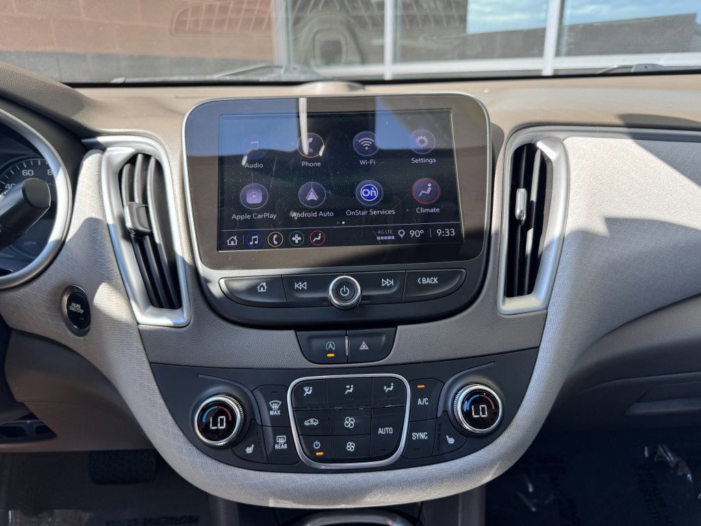 Used 2022 Chevrolet Malibu LT image 19