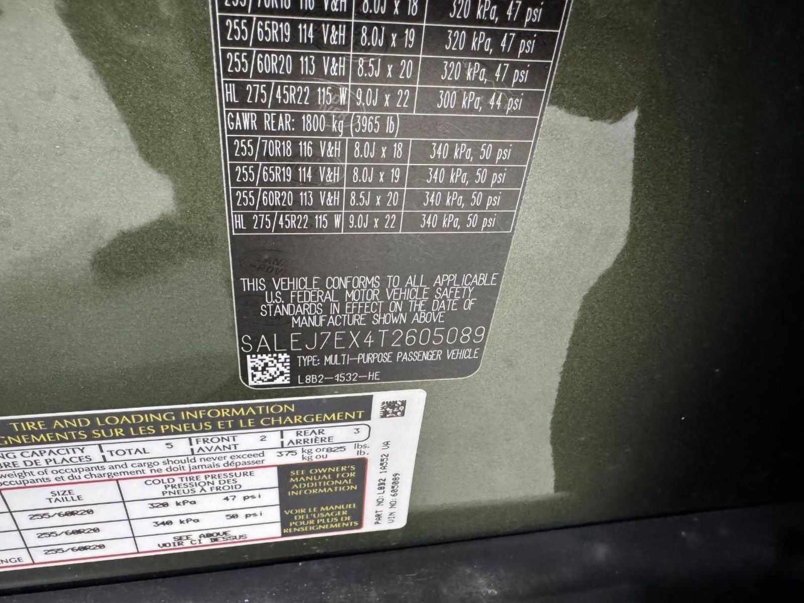 New 2026 Land Rover Defender 110 S image 32