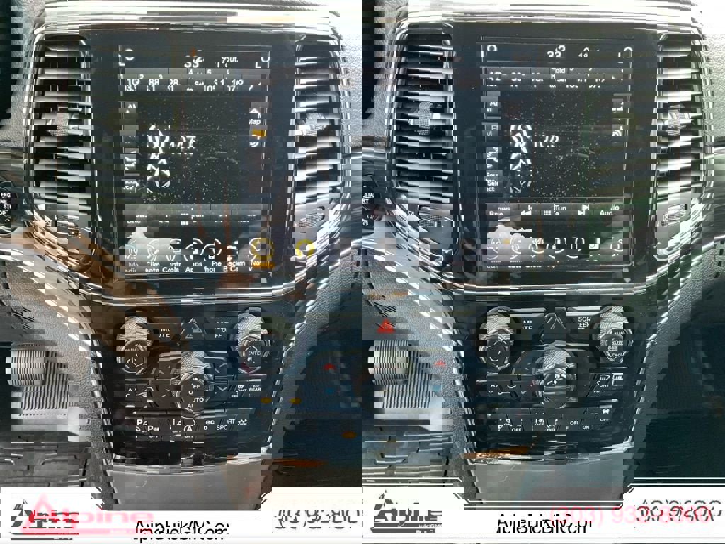 Used 2021 Jeep Grand Cherokee Limited w/ Quick Order Package 28K 80th AWD/4WD image 11