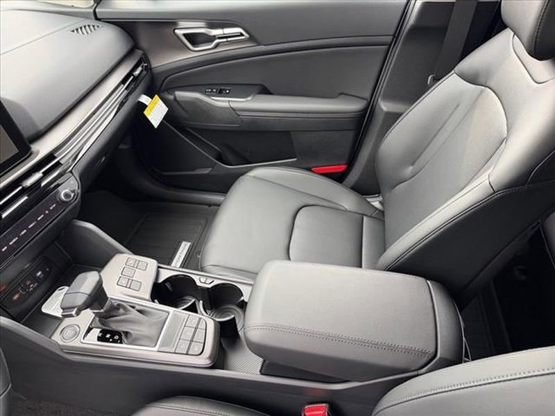 New 2026 Kia Sportage EX w/ EX Panorama Roof Package FWD image 12