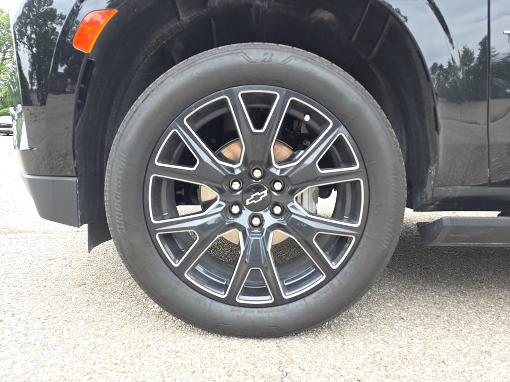 Certified 2024 Chevrolet Tahoe High Country AWD/4WD image 36