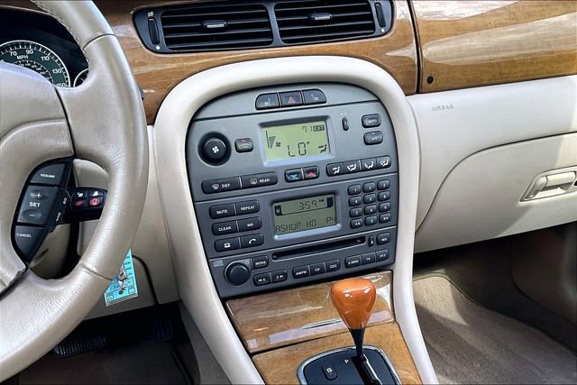 Used 2002 Jaguar X-TYPE 3.0 image 9