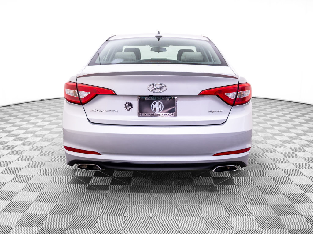 Used 2015 Hyundai Sonata Sport w/ Option Group 03 FWD image 5