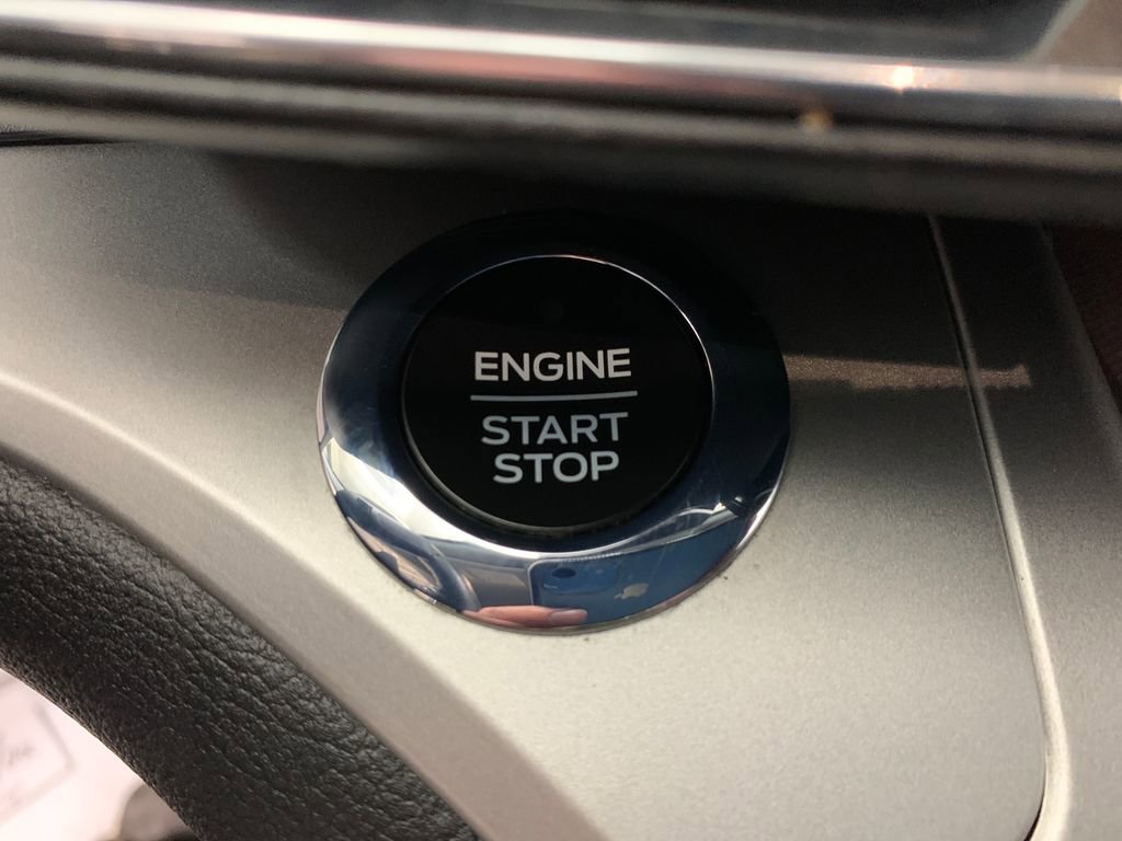 Used 2021 Ford Explorer XLT w/ Equipment Group 202A image 15