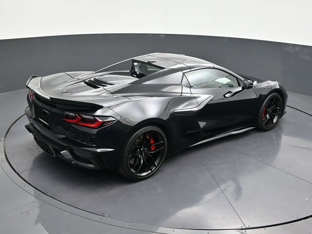 Used 2026 Chevrolet Corvette Z06 RWD image 17