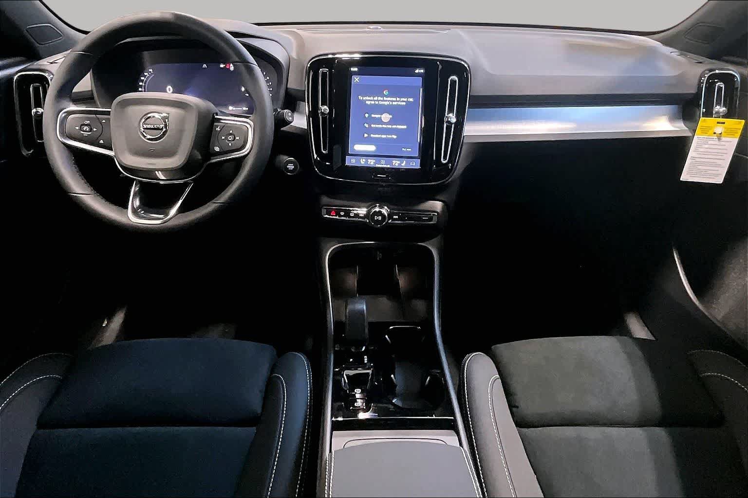 New 2026 Volvo XC40 B5 Ultra w/ Protection Package Premier AWD/4WD image 7
