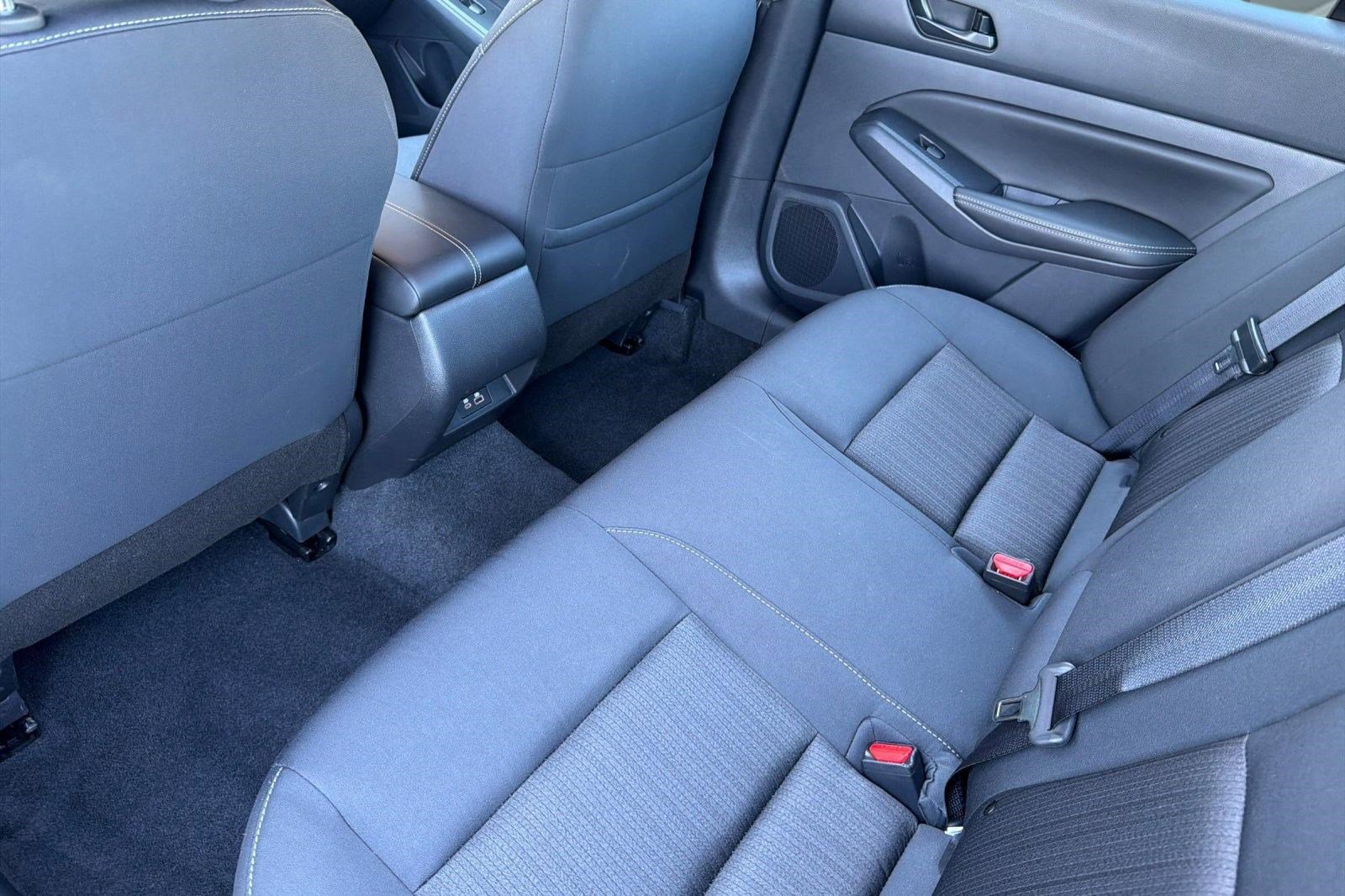 Used 2025 Nissan Altima 2.5 SV image 26