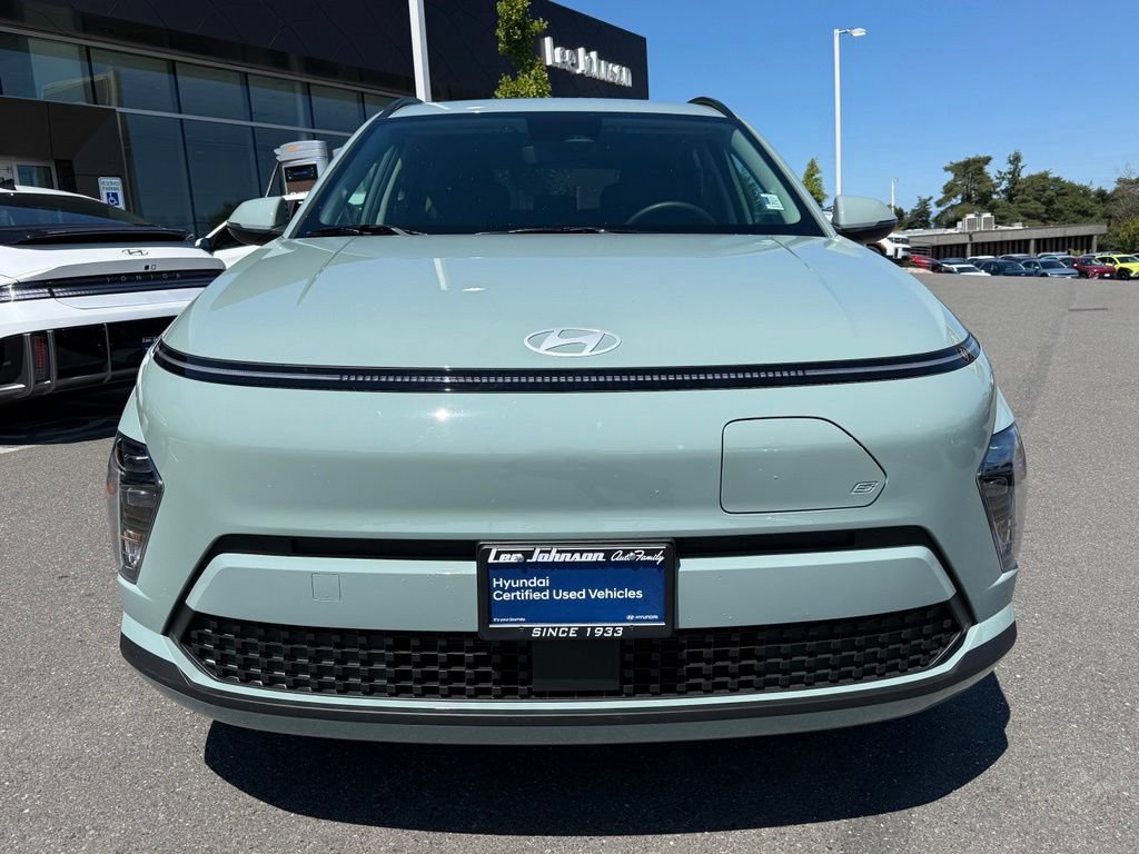 Certified 2025 Hyundai Kona SEL FWD image 8
