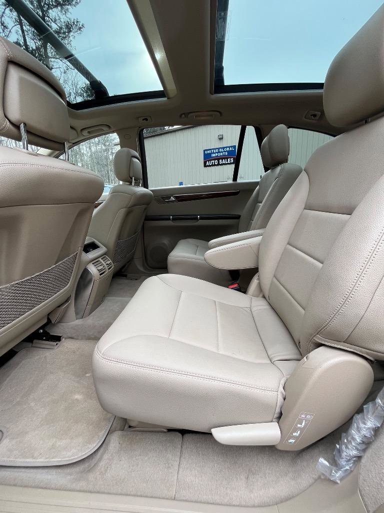 Used 2012 Mercedes-Benz R 350 R350 image 26