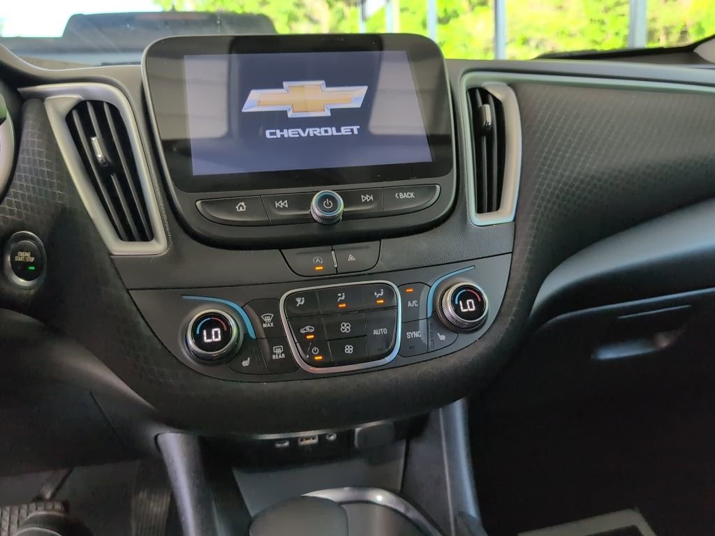 Used 2024 Chevrolet Malibu LT image 9