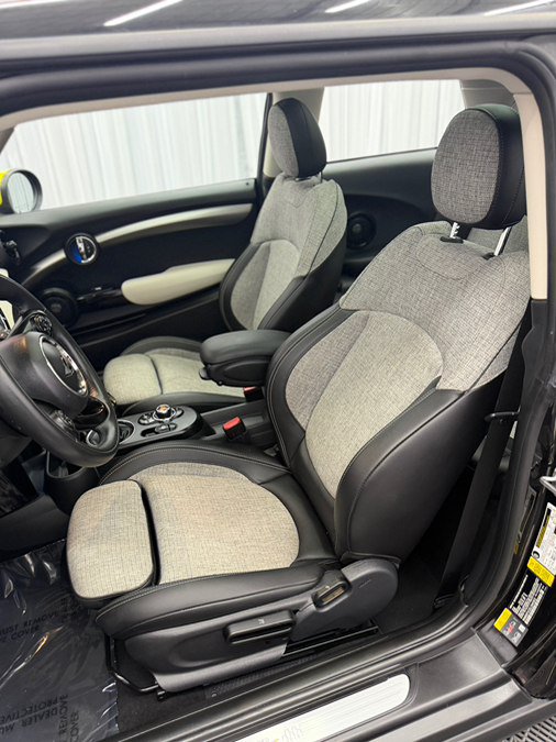 Used 2020 MINI Cooper SE w/ 6.5" Touchscreen Package FWD image 12