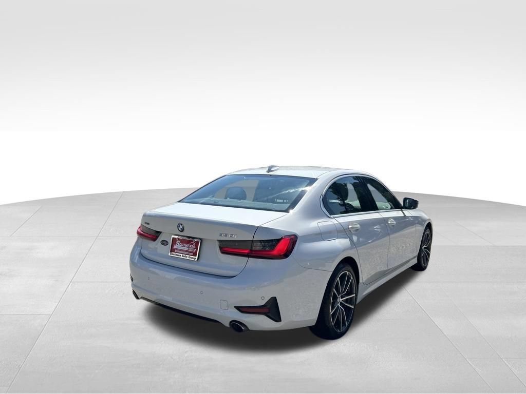 Used 2021 BMW 330i xDrive Sedan w/ Driving Assistance Package AWD/4WD image 5