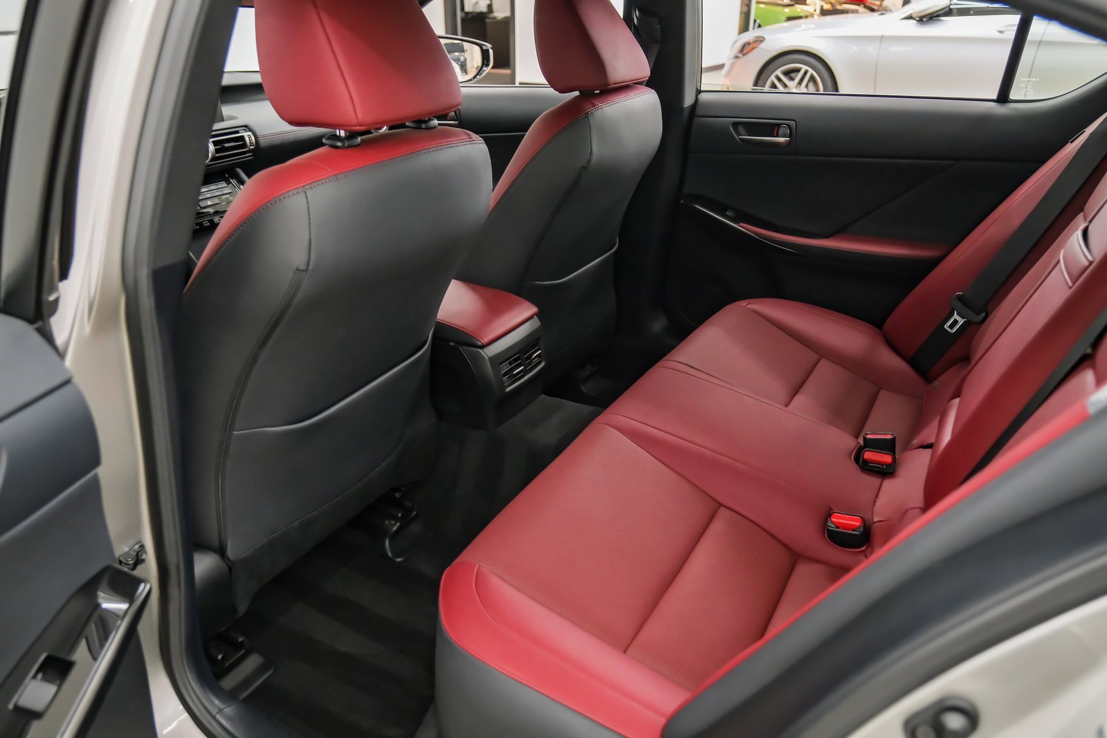 Used 2022 Lexus IS 300 image 47