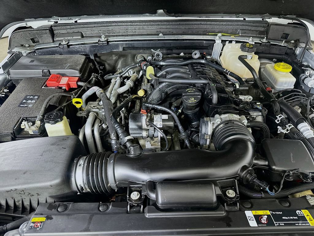 Used 2022 Jeep Wrangler Rubicon w/ Steel Bumper Group image 9