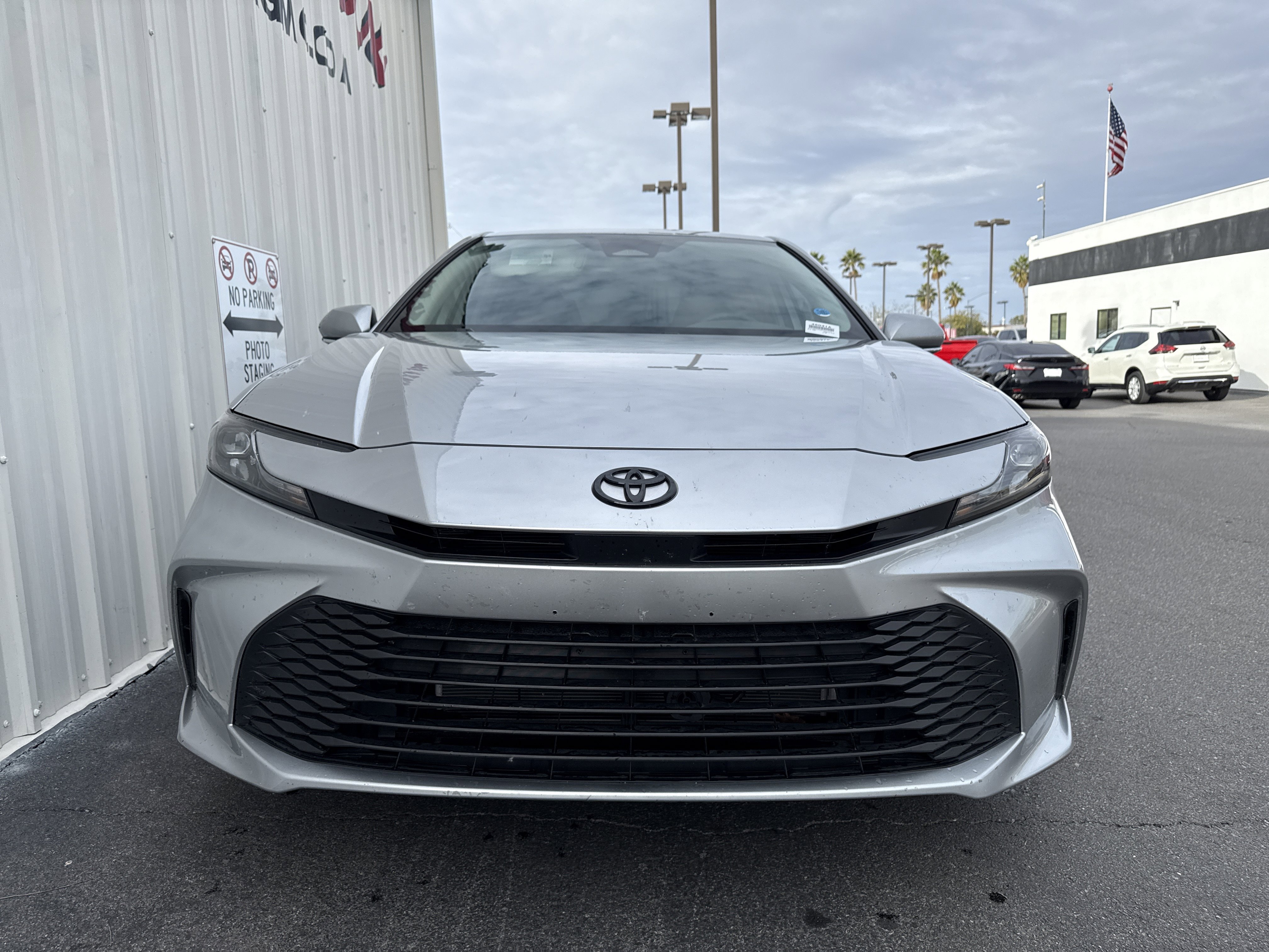 Used 2025 Toyota Camry LE image 6