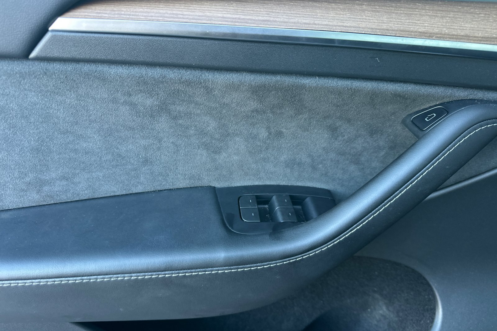Used 2023 Tesla Model Y Long Range AWD/4WD image 10