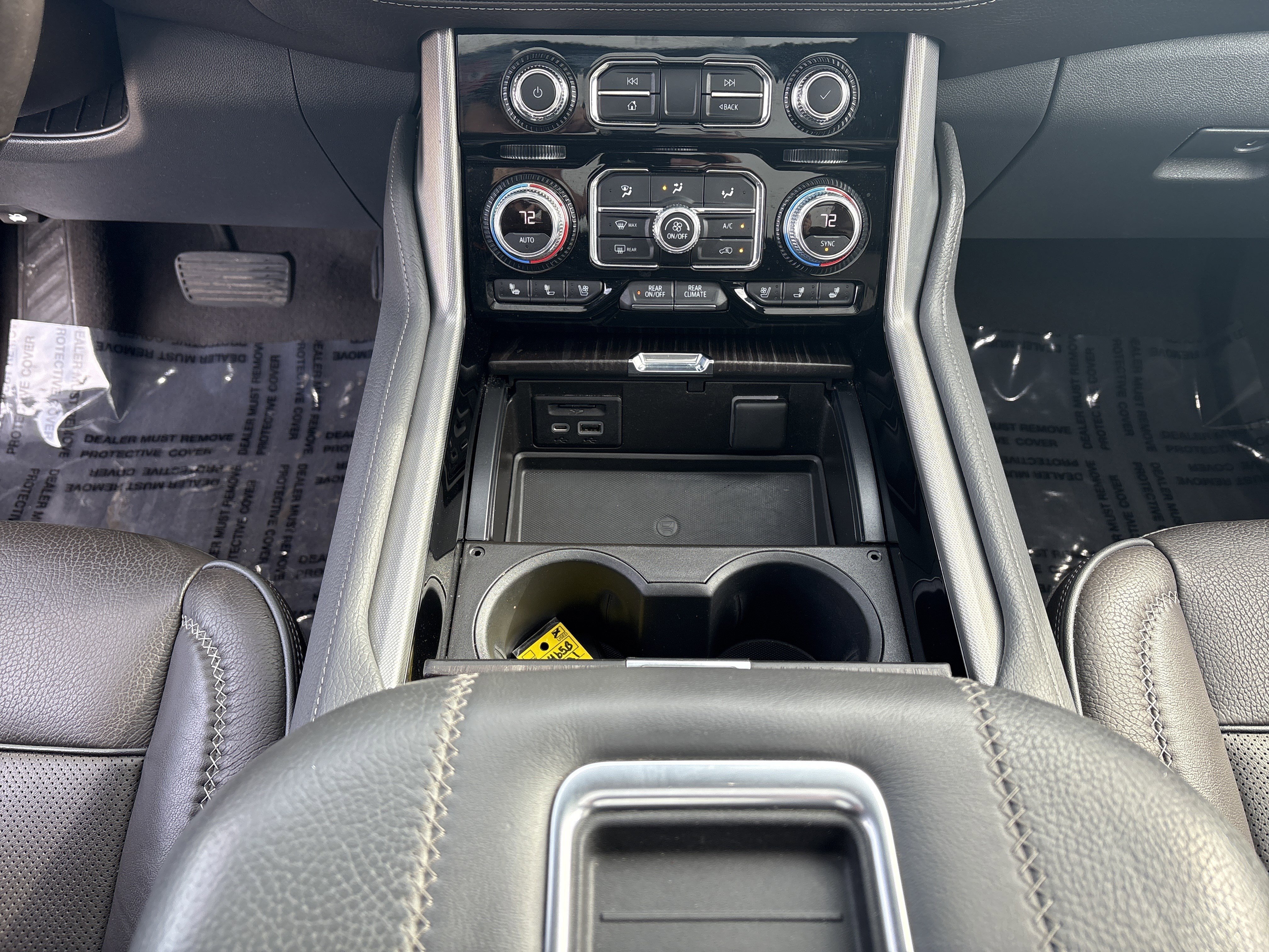 Used 2021 GMC Yukon XL Denali image 15