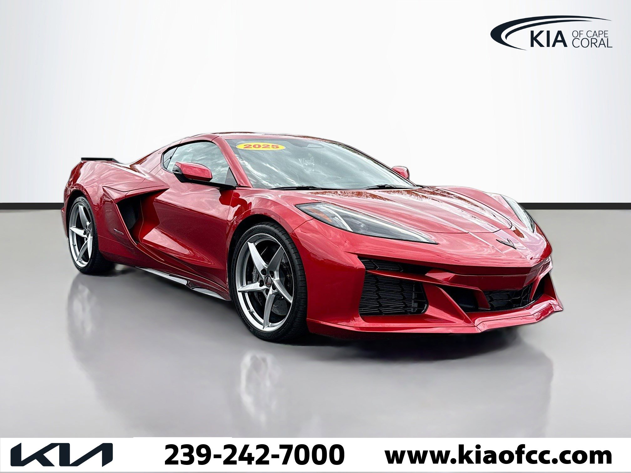 Used 2025 Chevrolet Corvette E-Ray image 1