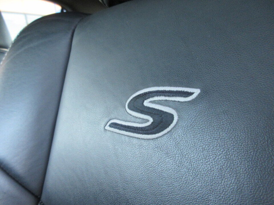 Used 2023 Chrysler 300 S w/ Comfort Group image 14