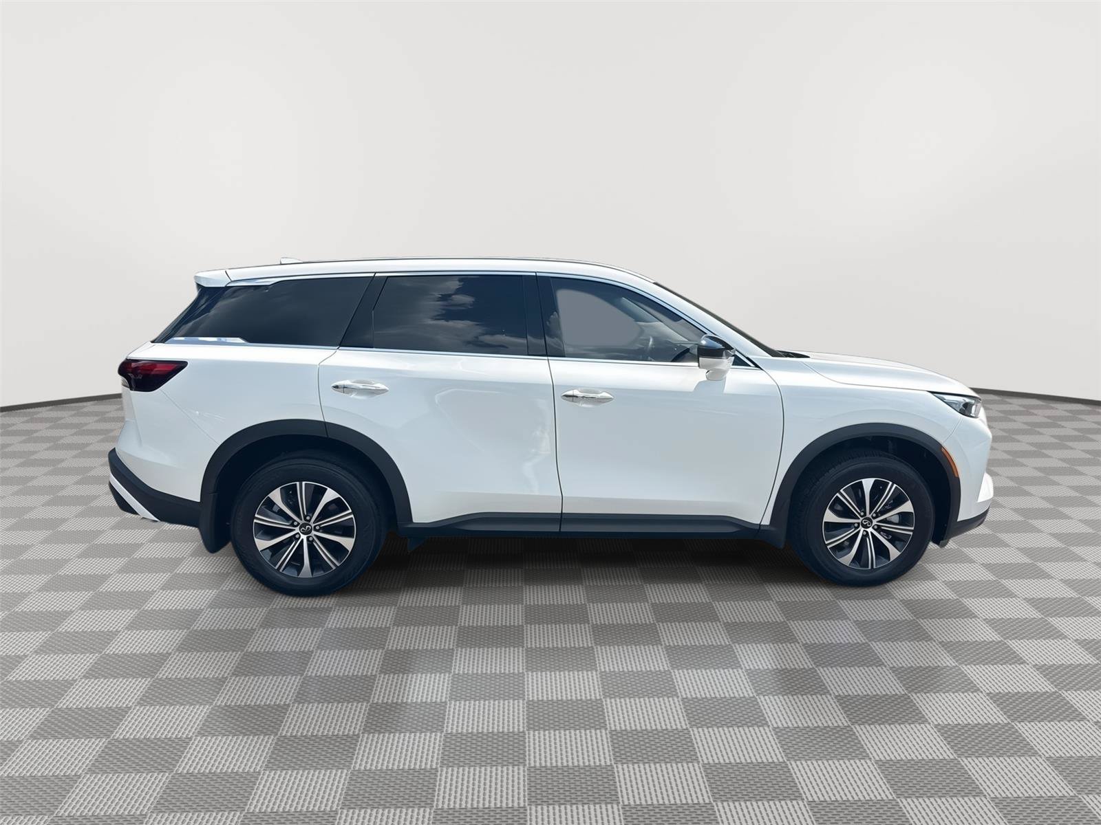 Used 2025 INFINITI QX60 Pure FWD image 5