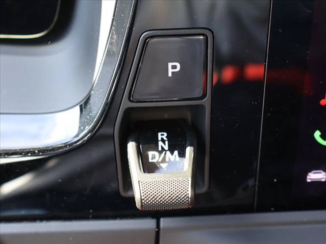 Used 2025 Porsche Panamera 4 AWD/4WD image 19
