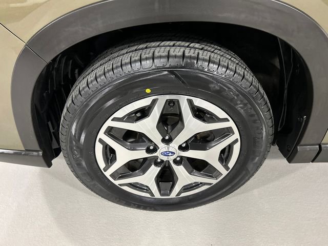 Used 2023 Subaru Forester Premium image 8