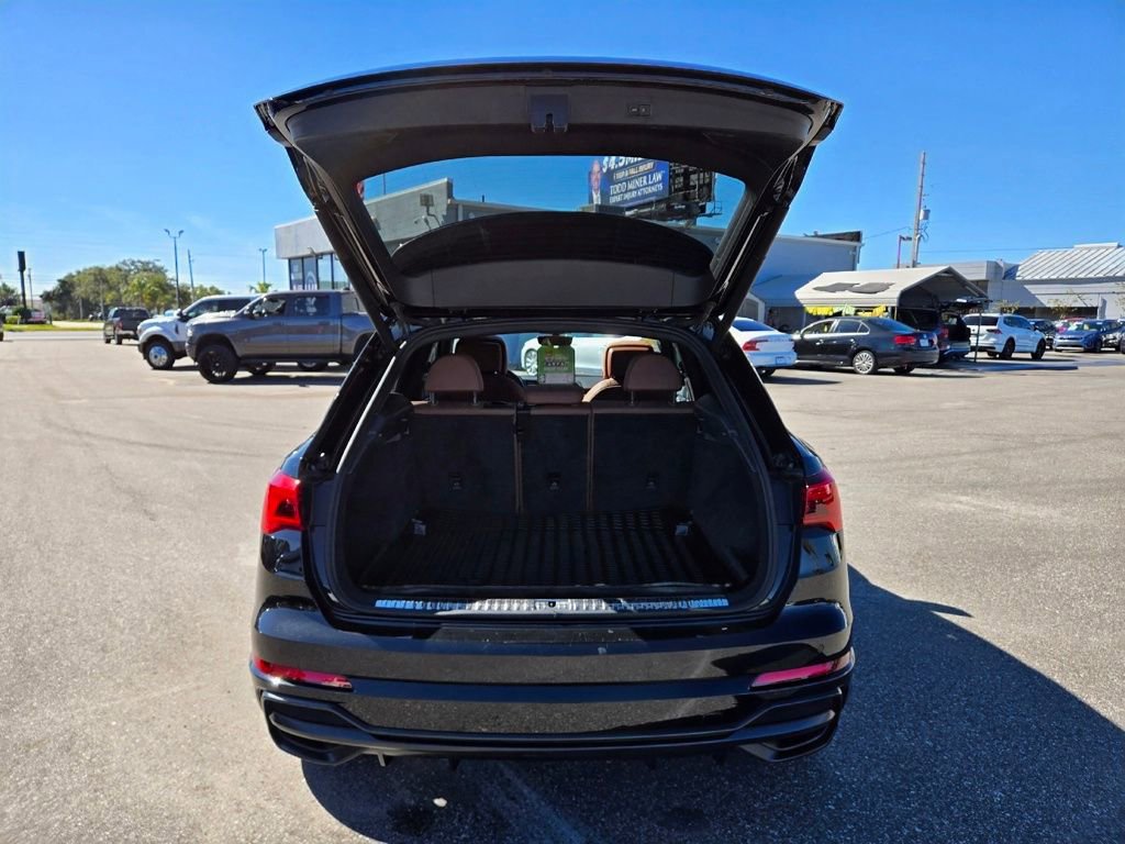 Used 2020 Audi Q3 2.0T Premium Plus w/ Premium Plus Package image 15