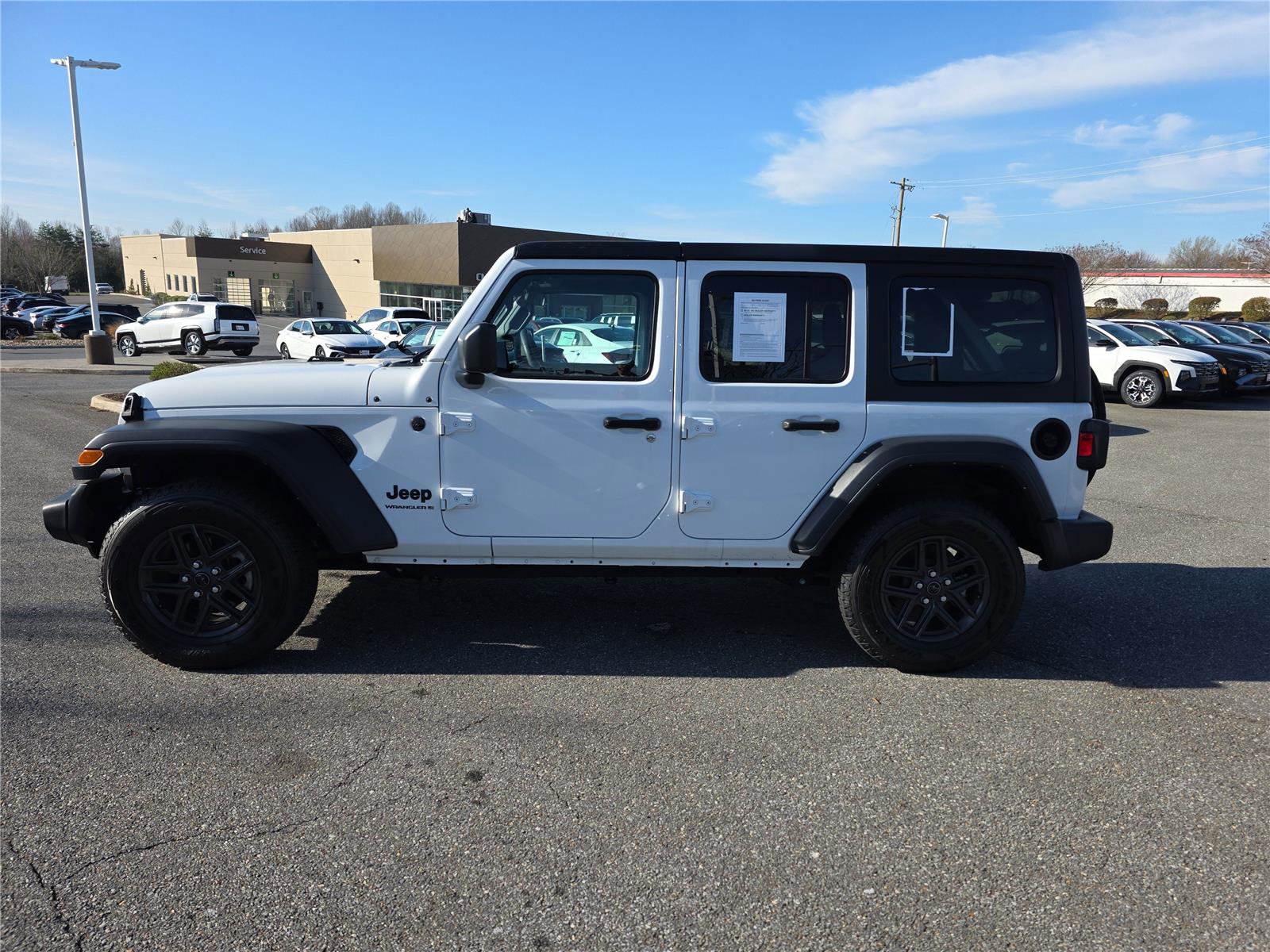 Used 2024 Jeep Wrangler Sport S image 8