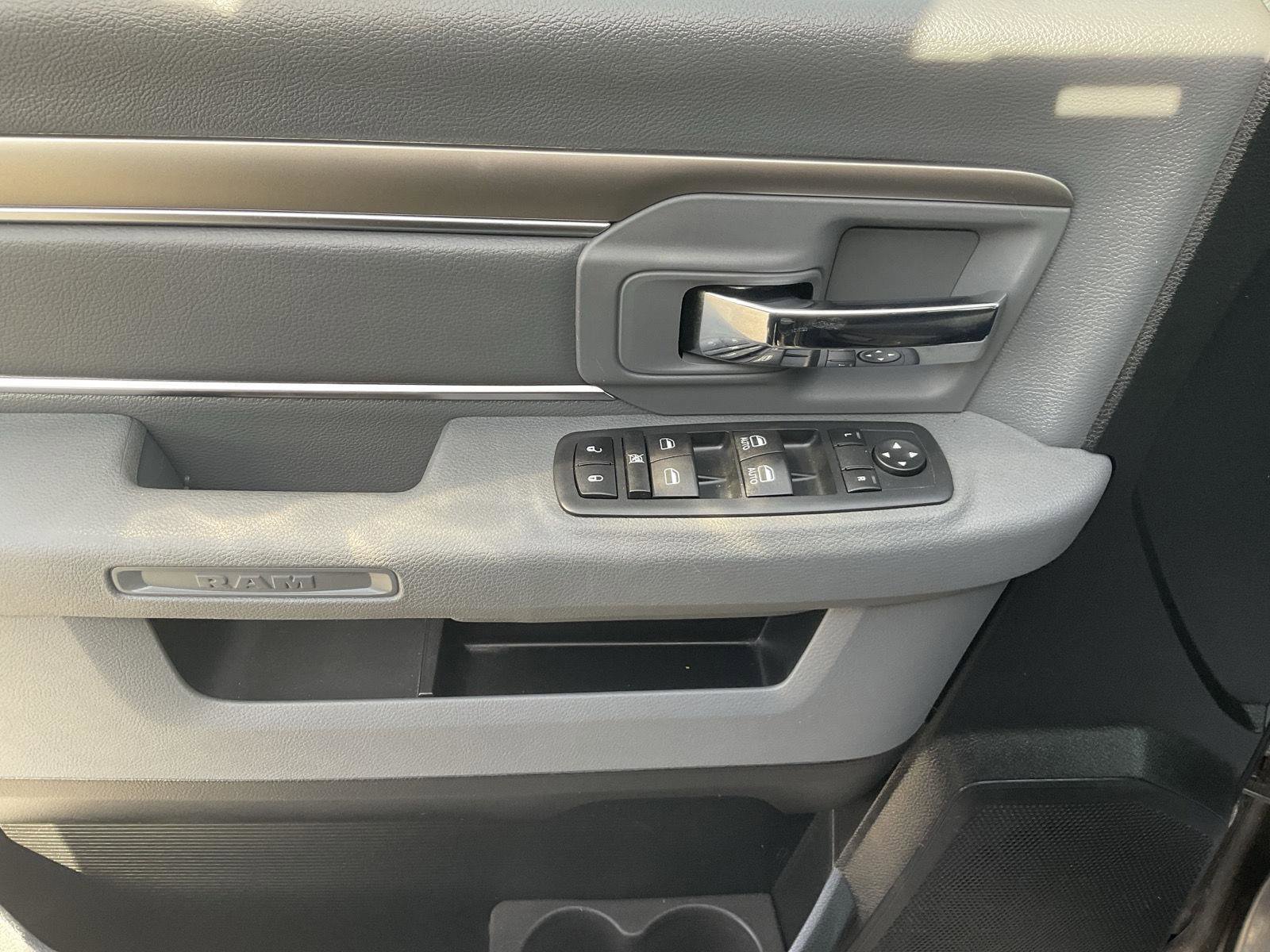 Used 2020 RAM 1500 Classic Warlock AWD/4WD image 14