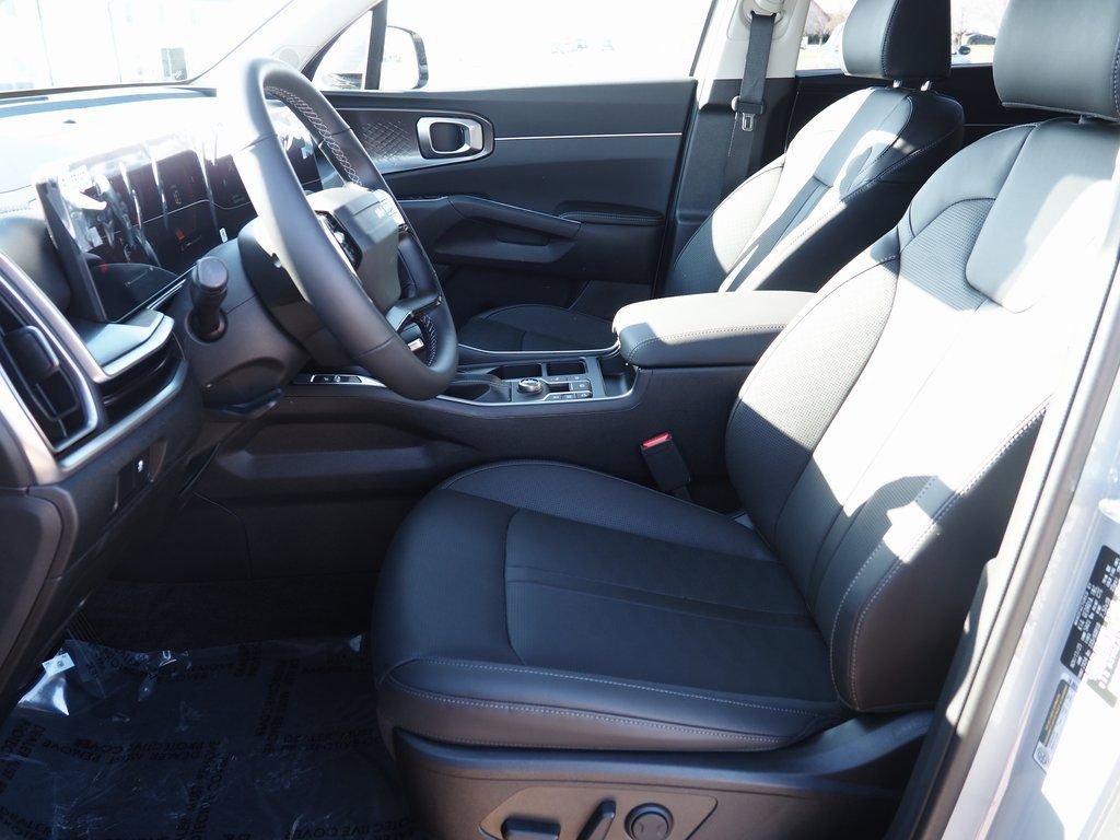 New 2026 Kia Sorento S image 6