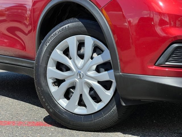Used 2015 Nissan Rogue S AWD/4WD image 2