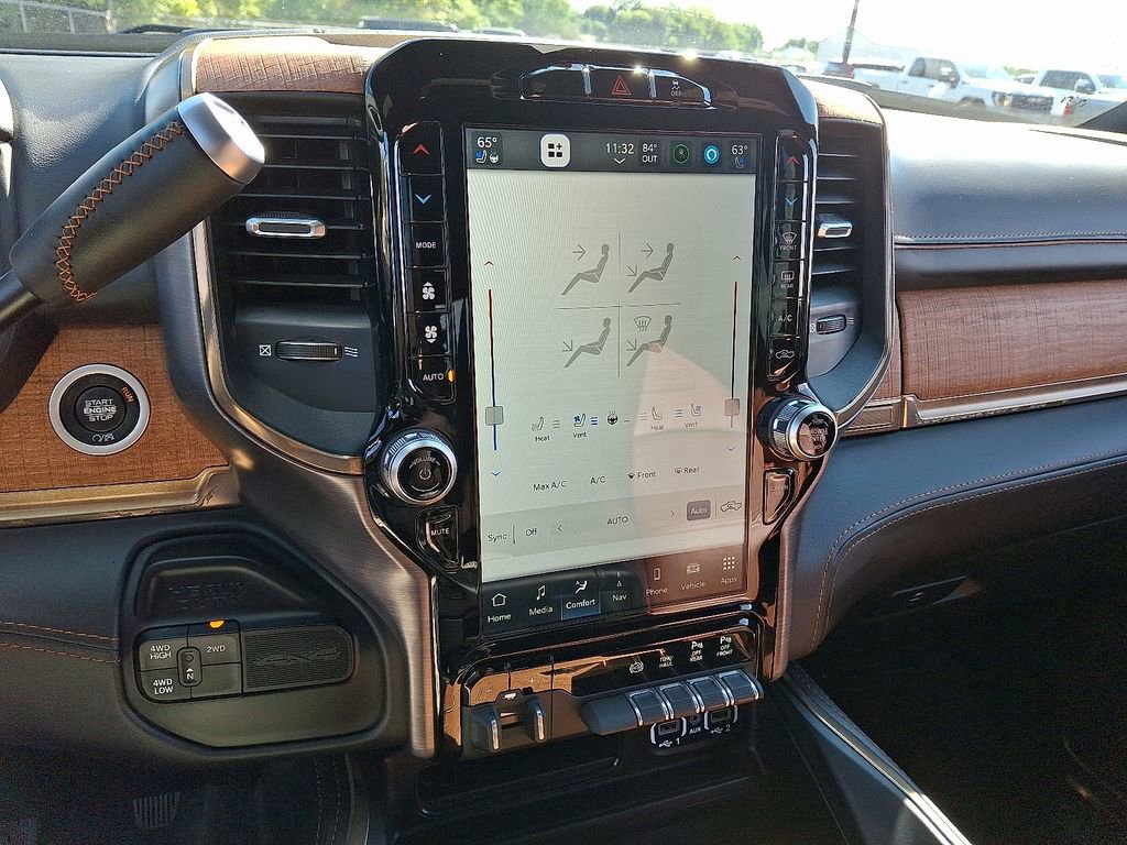 Used 2024 RAM 2500 Limited image 16