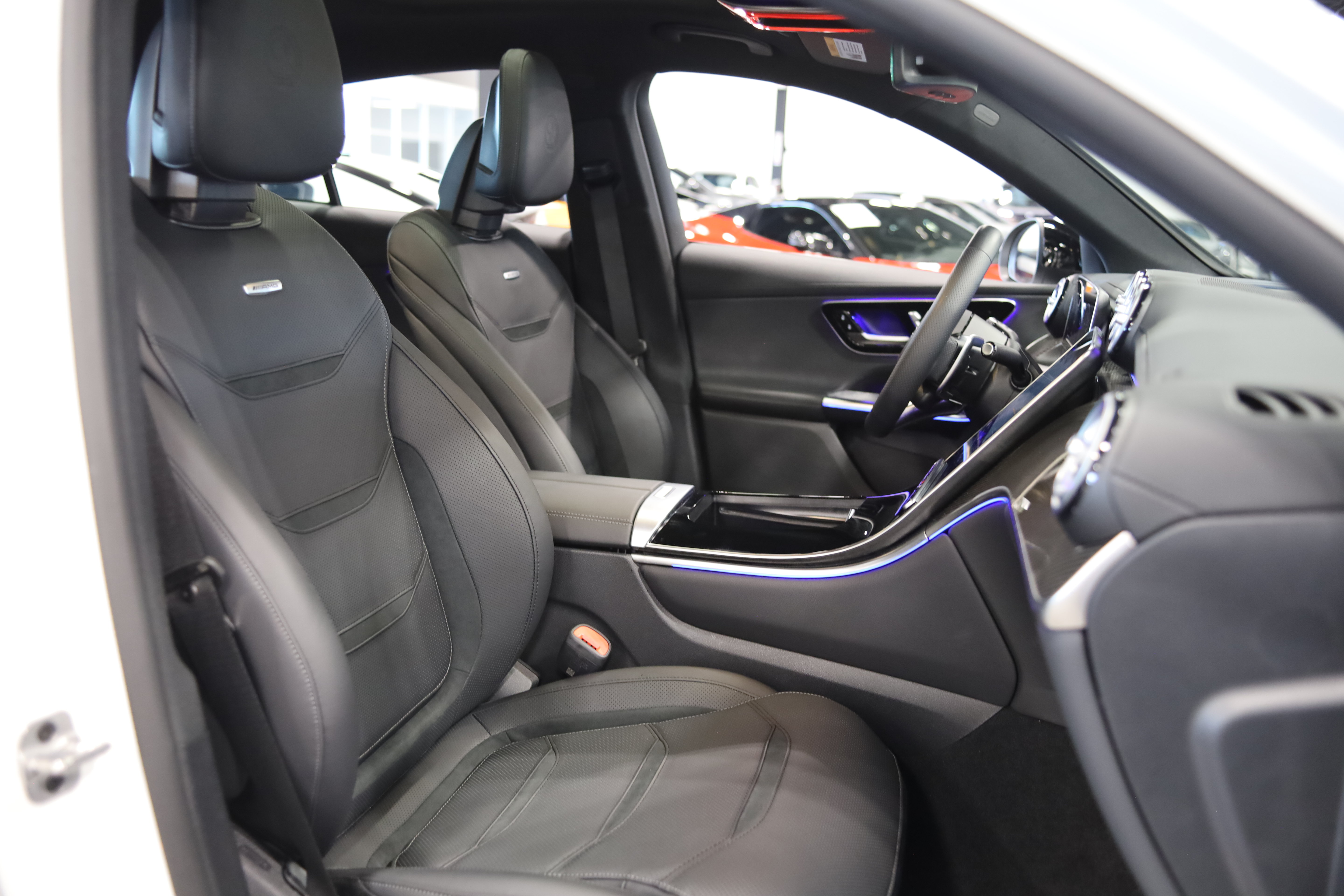 Used 2025 Mercedes-Benz GLC 63 AMG S w/ Driver Assistance Package image 40