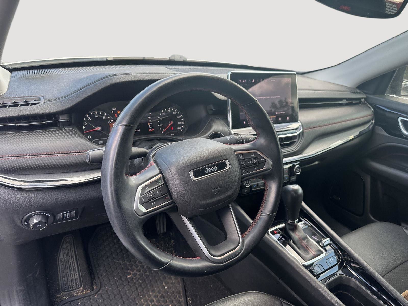Used 2022 Jeep Compass Trailhawk w/ Sun and Sound Group AWD/4WD image 57