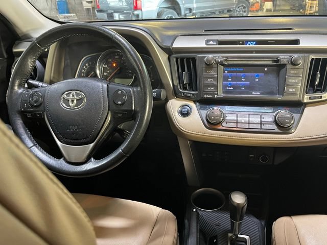 Used 2014 Toyota RAV4 Limited AWD/4WD image 23
