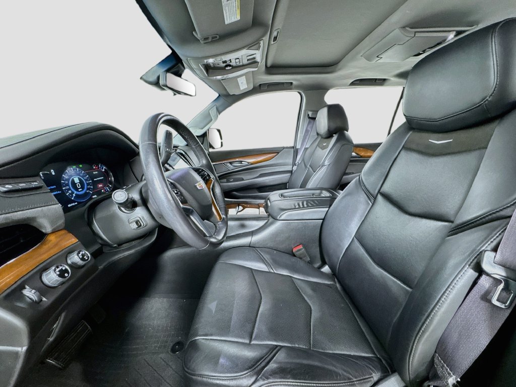 Used 2017 Cadillac Escalade ESV Premium Luxury AWD/4WD image 13
