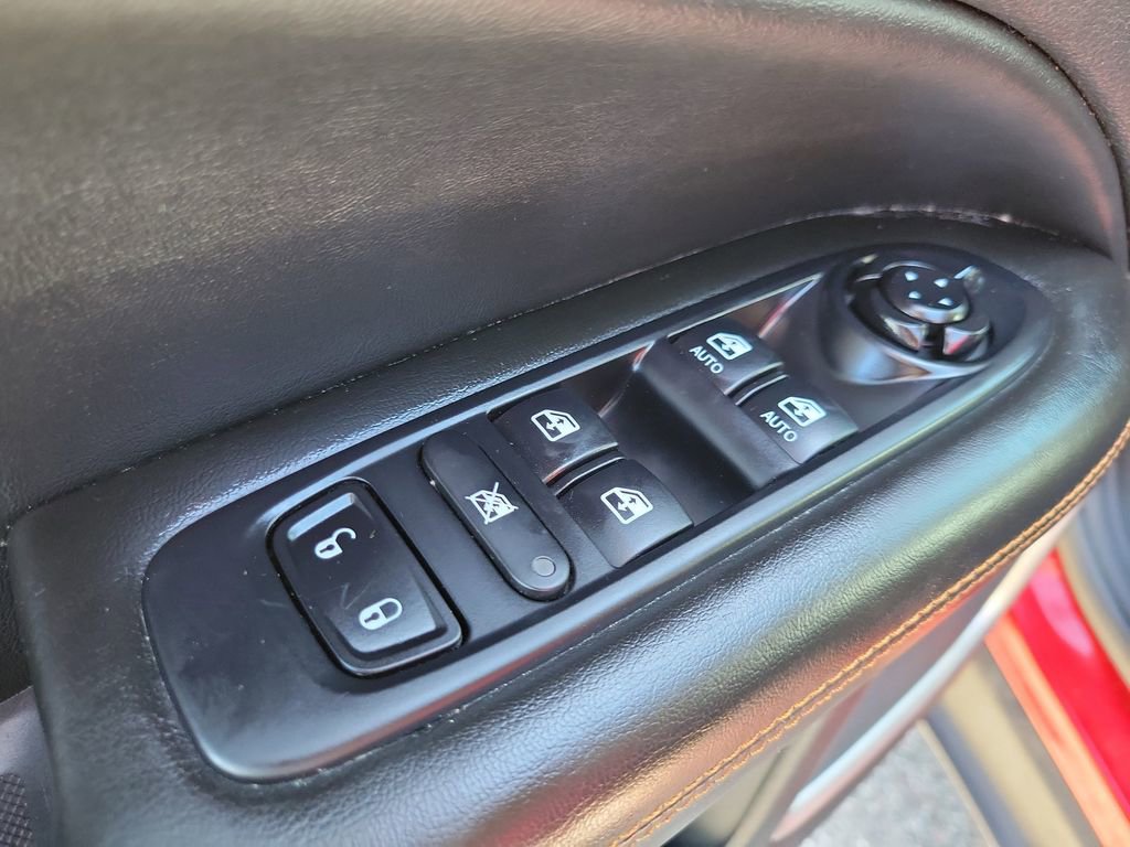 Used 2020 Jeep Compass Limited image 16