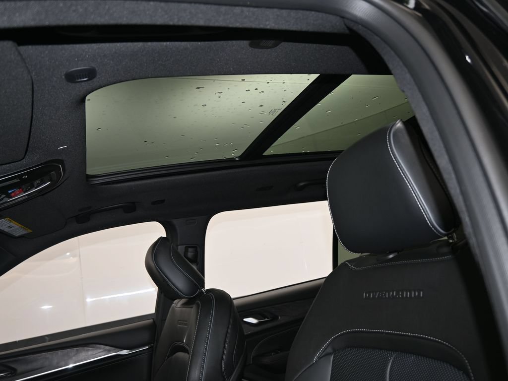 New 2025 Jeep Grand Cherokee L Overland AWD/4WD image 11