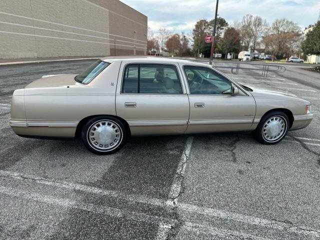 Used 1998 Cadillac De Ville image 33