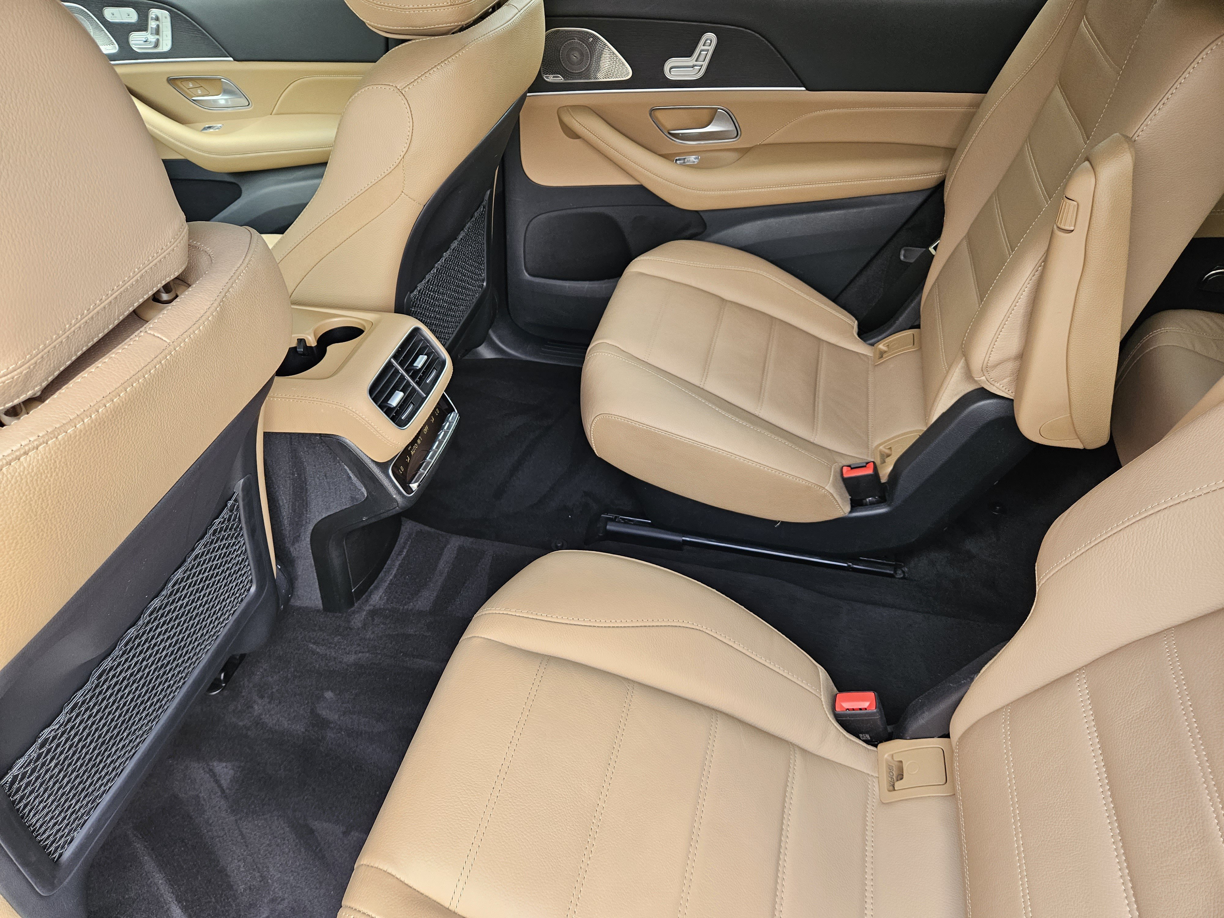 Certified 2024 Mercedes-Benz GLS 450 4MATIC image 27