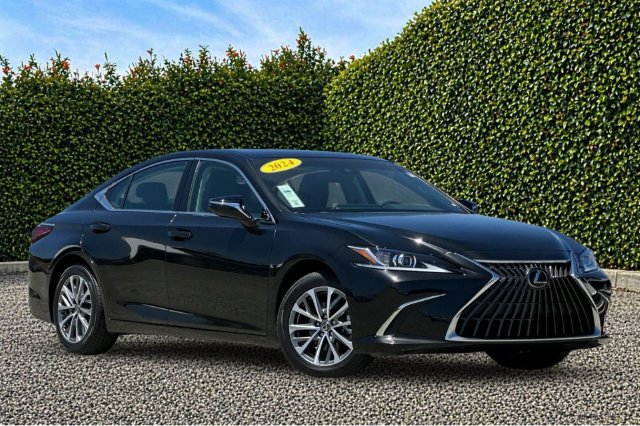 Used 2024 Lexus ES 350 w/ Accessory Package (Z2) FWD image 2