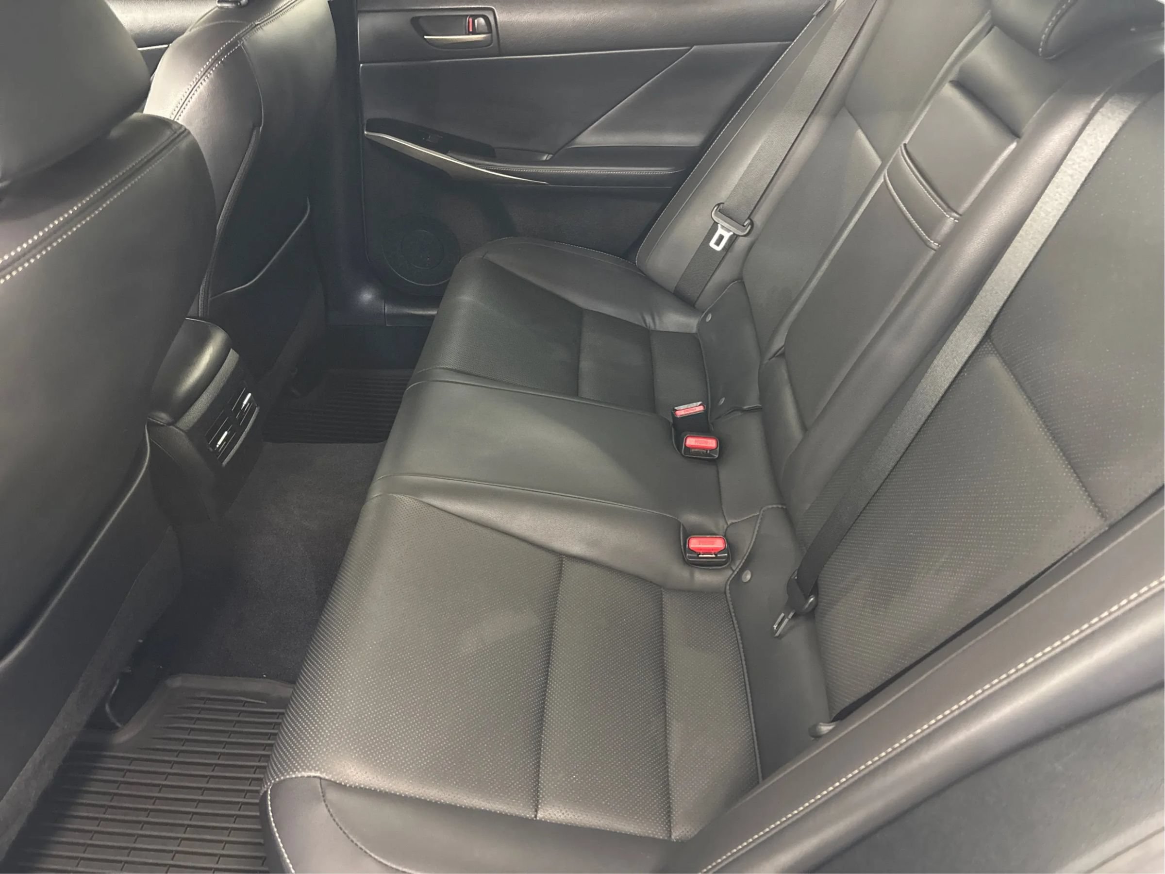 Used 2018 Lexus IS 300 AWD w/ Comfort Package image 14