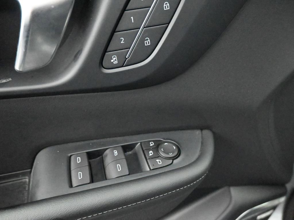 Used 2025 Buick Enclave Preferred w/ Power Package image 30