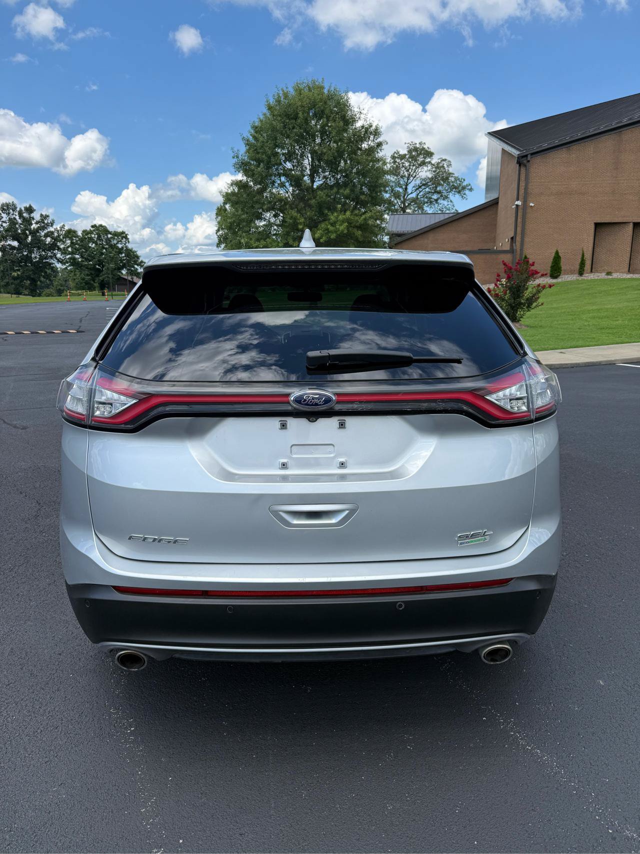 Used 2018 Ford Edge SEL w/ Equipment Group 201A FWD image 10