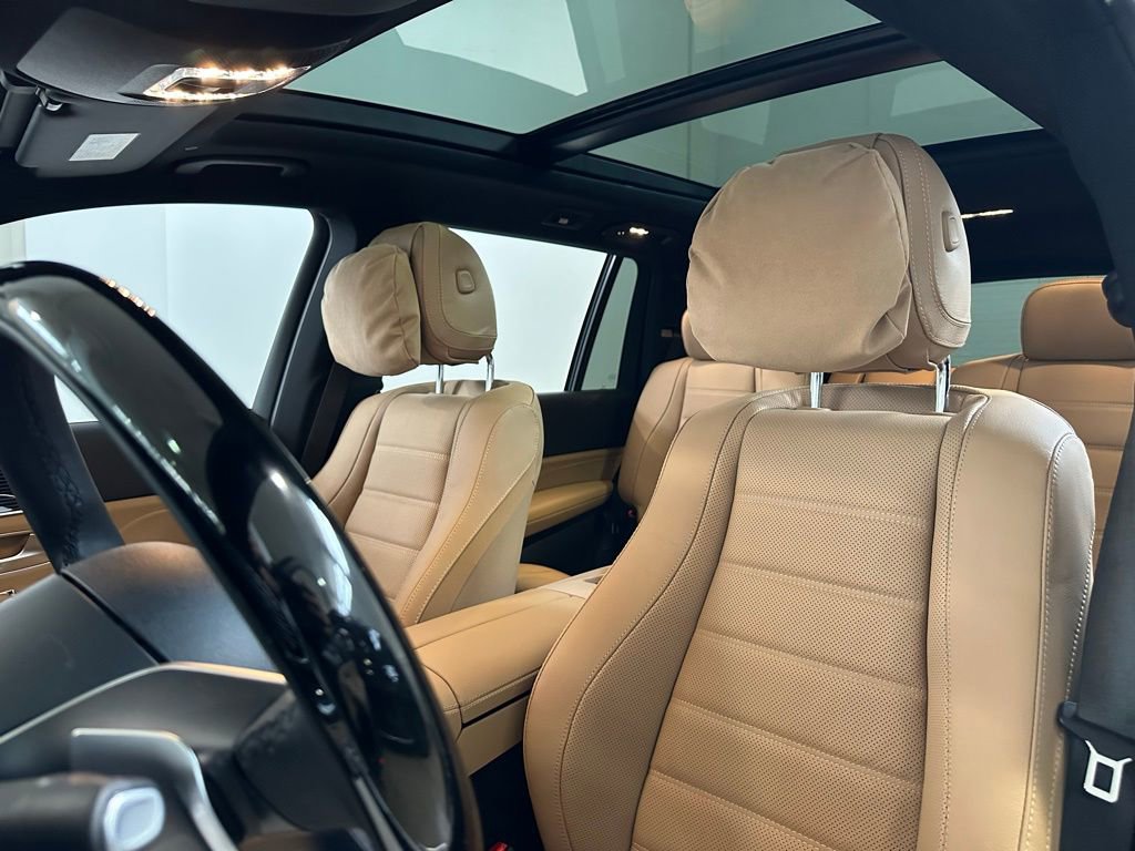 New 2026 Mercedes-Benz GLS 580 4MATIC image 13