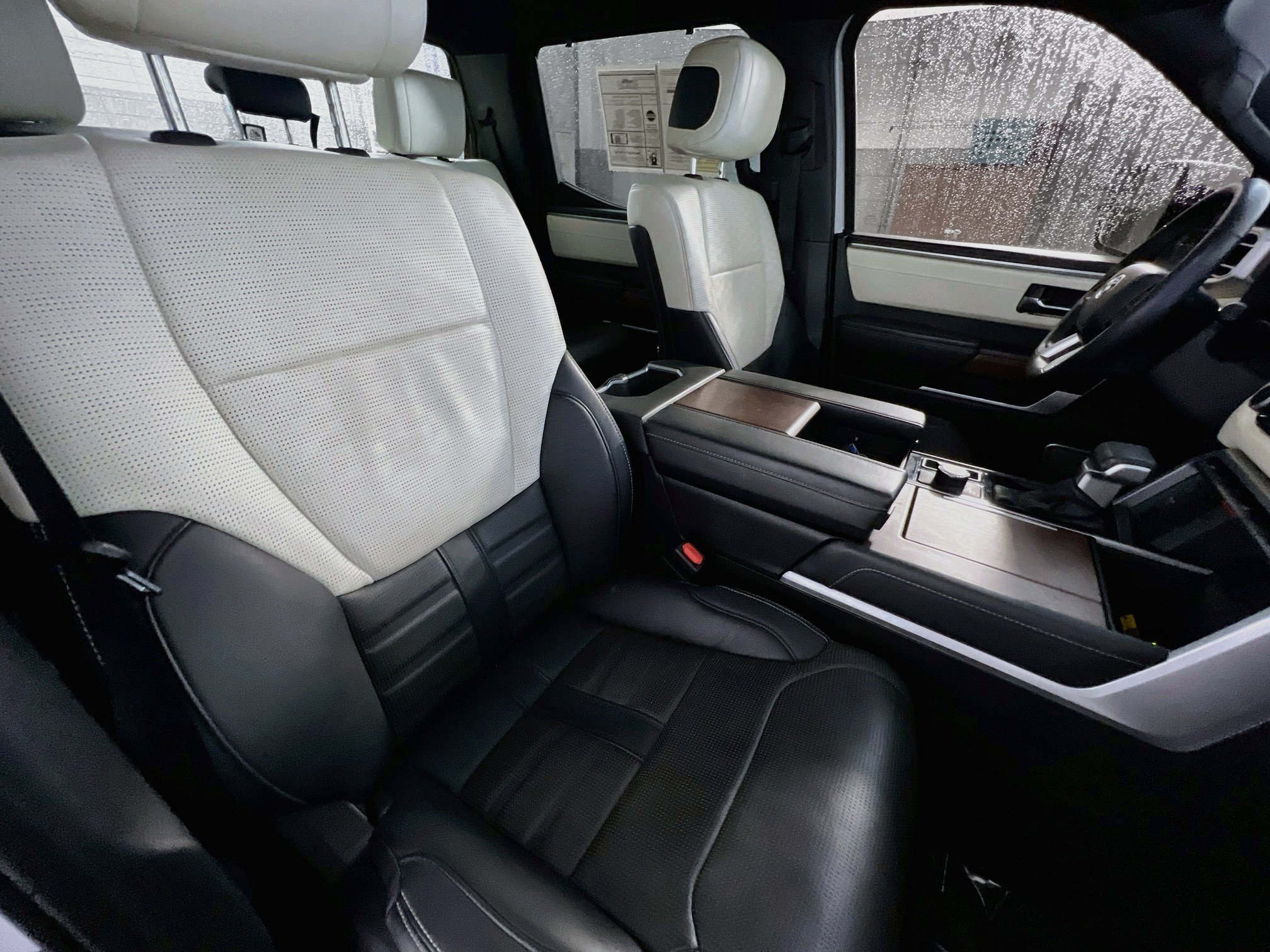 Used 2025 Toyota Tundra Capstone AWD/4WD image 29