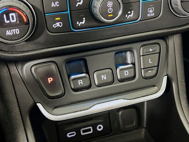 Used 2018 GMC Terrain Denali w/ Advanced Safety Package AWD/4WD image 23