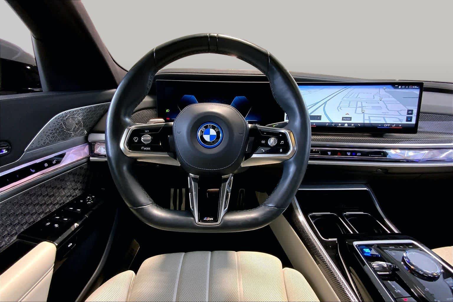 Used 2024 BMW i7 xDrive60 w/ Executive Package AWD/4WD image 5