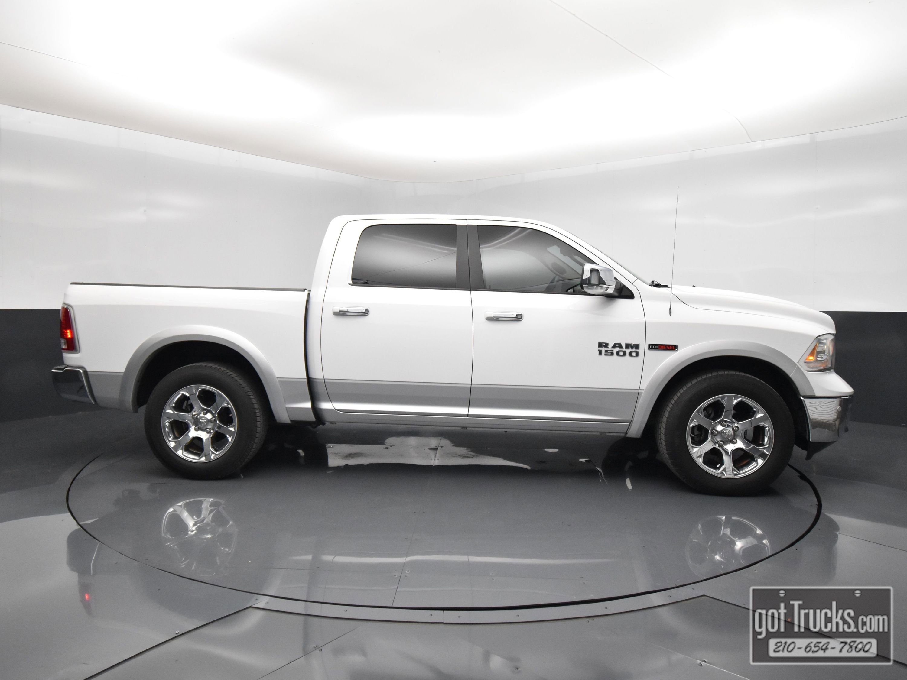 Used 2018 RAM 1500 Laramie RWD image 53