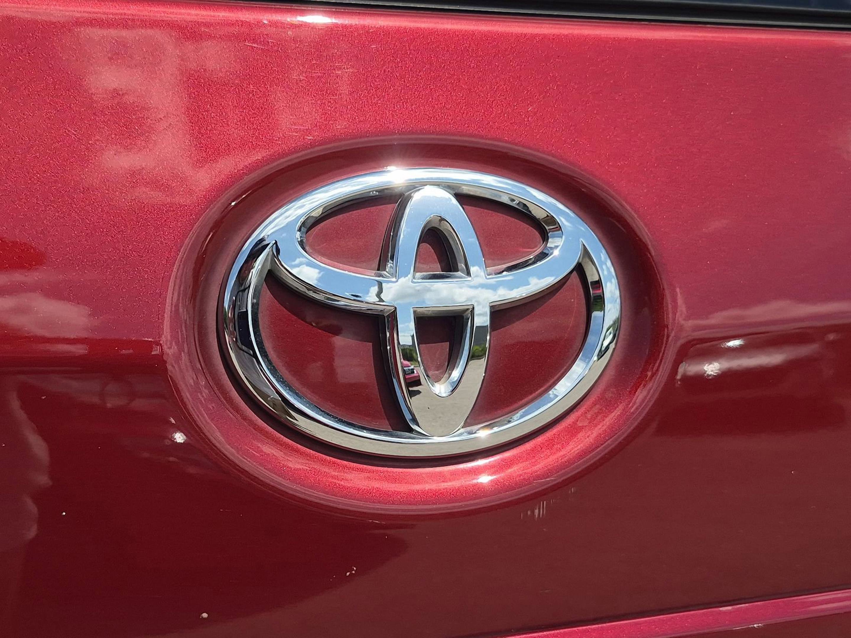 Used 2019 Toyota Sienna XLE w/ XLE Navigation Package FWD image 29